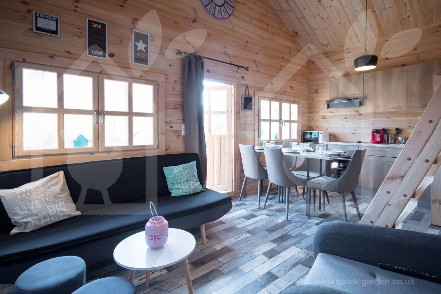 Loft cabin ALEX 20' x 20'