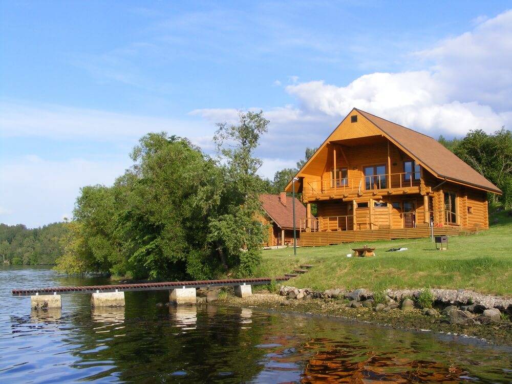 live-in-your-log-house-right-near-a-source-of-water10275