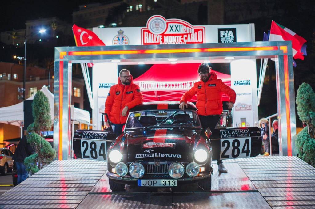 Pineca team finishes the Monte Carlo Historique rally race!