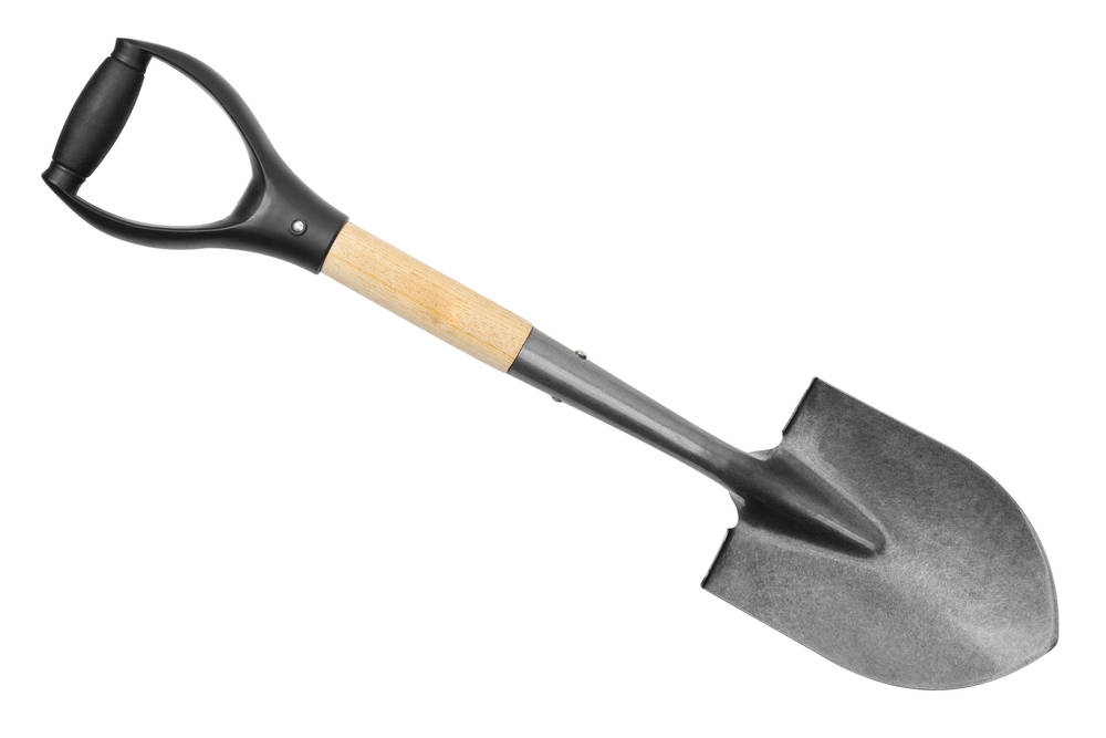 Short-handled-shovel-wooden-garage